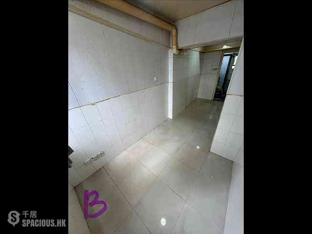 Mong Kok - Kingland Apartments 01