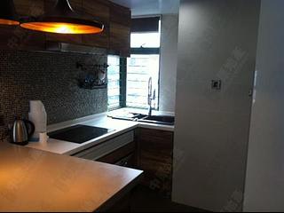 Mid Levels West - Peaksville Block 2 06