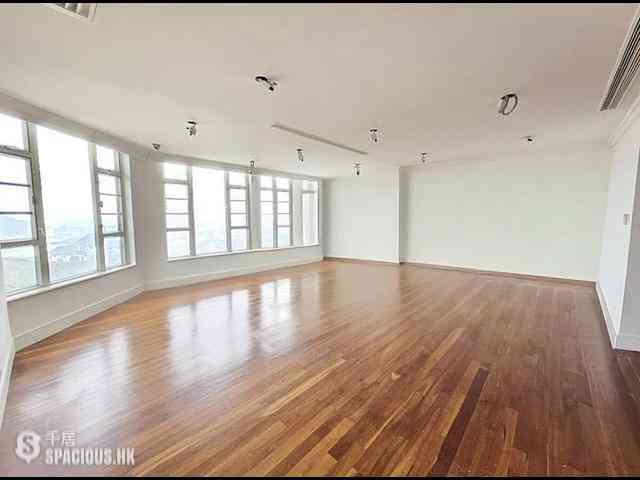The Peak - La Hacienda Block B 01