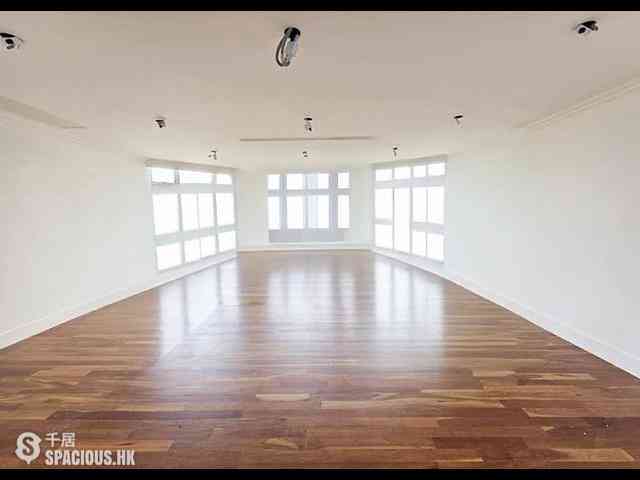 The Peak - La Hacienda Block B 02