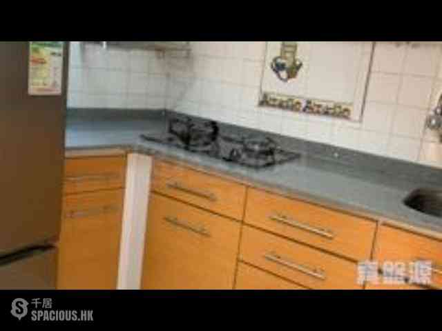 North Point - Kar On House 03