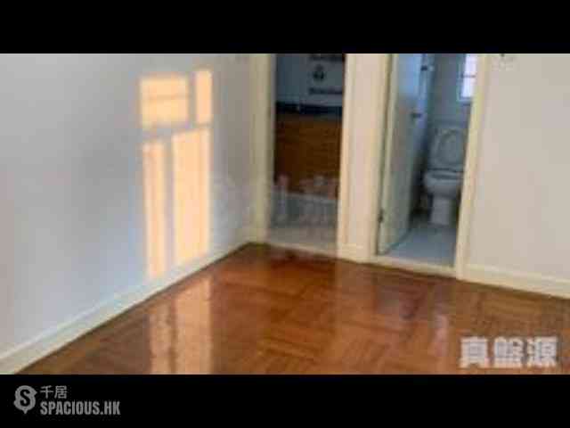 North Point - Kar On House 04