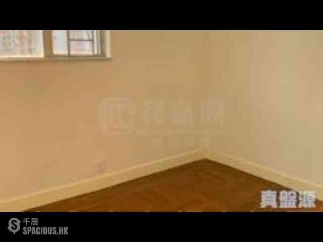 North Point - Kar On House 05