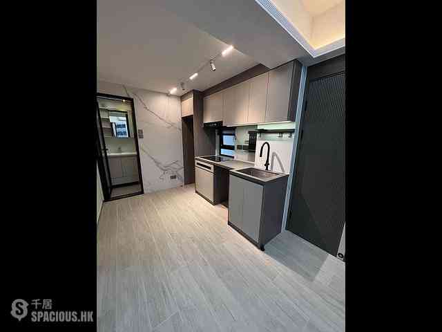 Sai Ying Pun - Samtoh Building 03