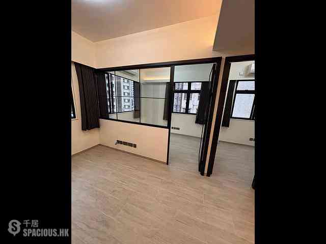 Sai Ying Pun - Samtoh Building 05