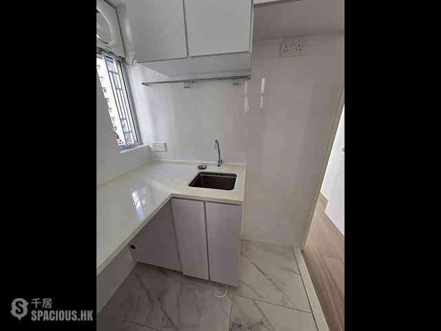 Kennedy Town - Kam Fai Building 08