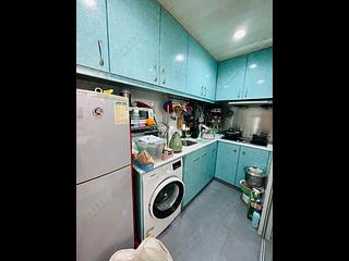 Wan Chai - Yau Kwong Building 08
