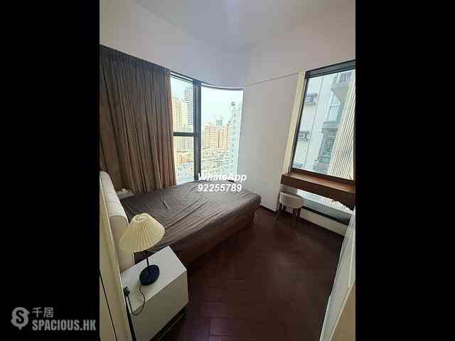 Shek Tong Tsui - One South Lane 04
