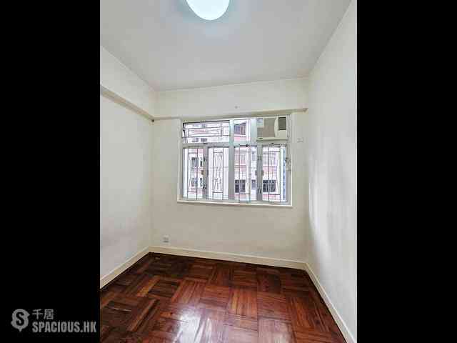 Wan Chai - Bowrington Building 02