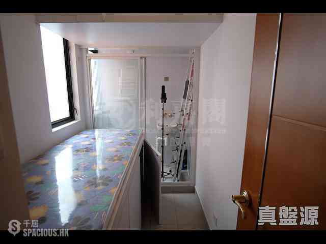 West Kowloon - The Arch Moon Tower (Block 2A) 09