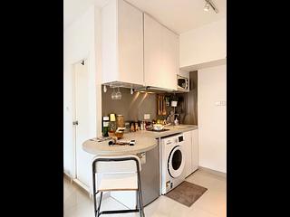Sheung Wan - Yu Hing Mansion 02