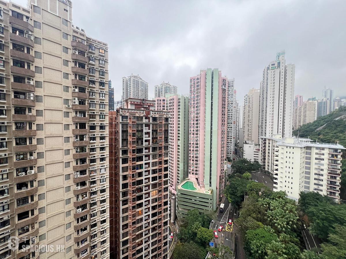Mid Levels West - 39, Conduit Road 01