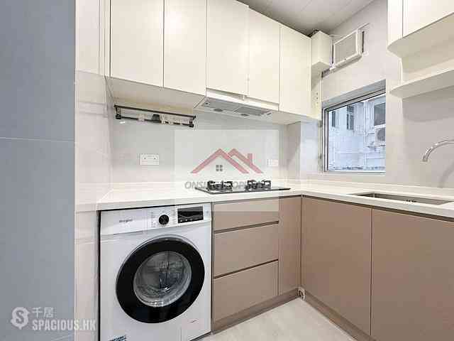 Sai Ying Pun - 1E, High Street 01