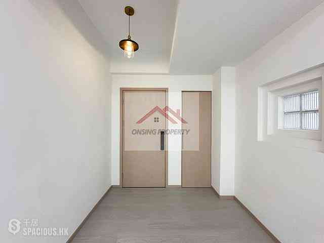 Sai Ying Pun - 1E, High Street 03
