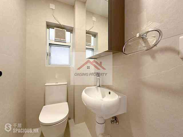 Sai Ying Pun - 1E, High Street 10