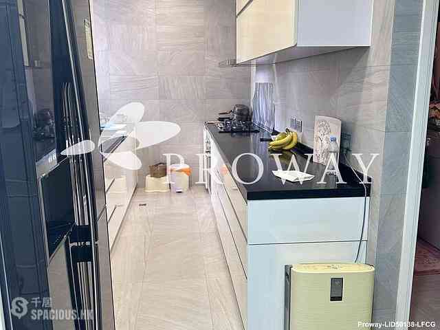 Mid Levels Central - Wealthy Heights 10