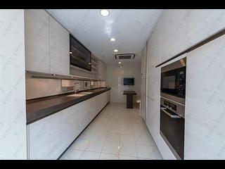 Mid Levels Central - Estoril Court Block 2 08