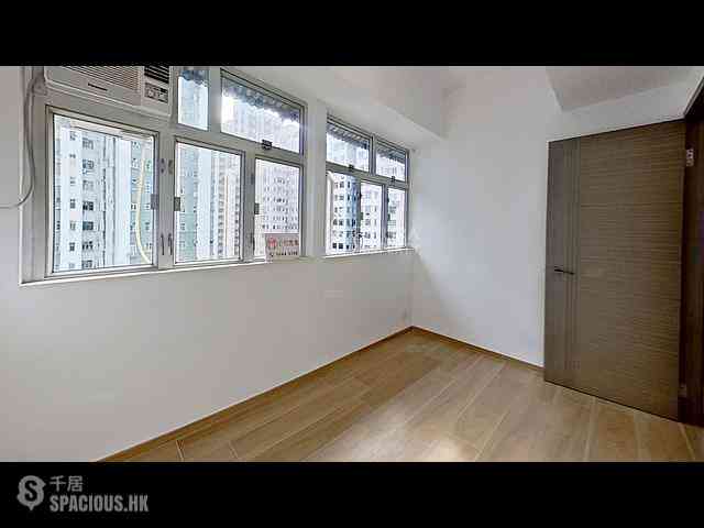 Shau Kei Wan - Pak Ling Mansions 19
