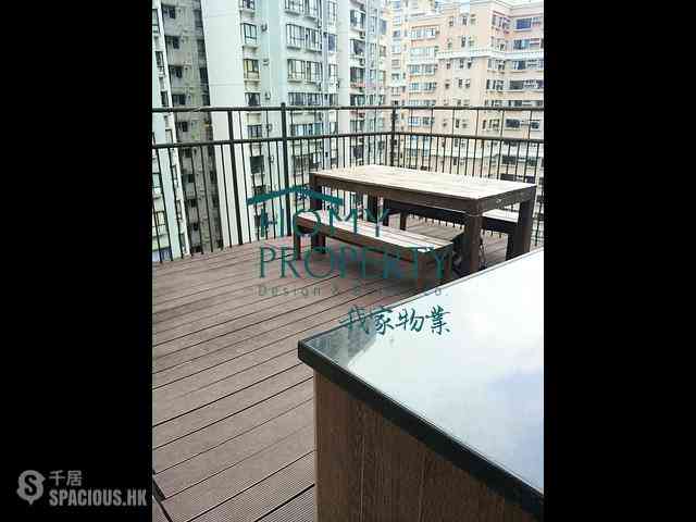 Mid Levels Central - Good View Court 02
