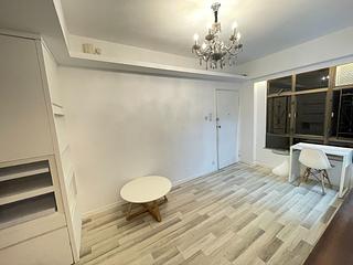 Mid Levels Central - Good View Court 05