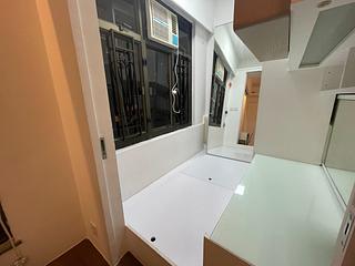 Mid Levels Central - Good View Court 08