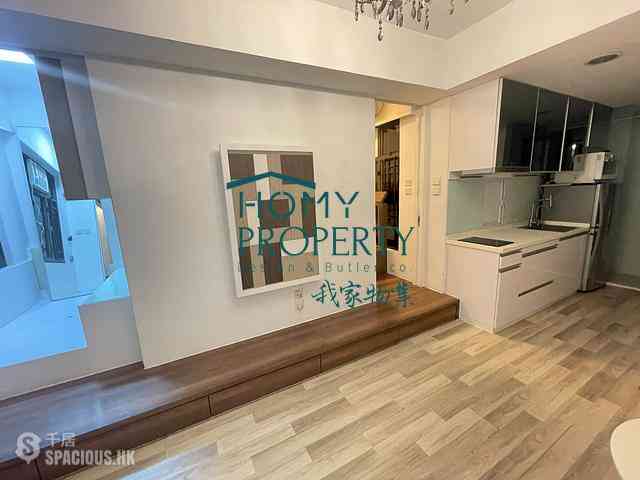 Mid Levels Central - Good View Court 06
