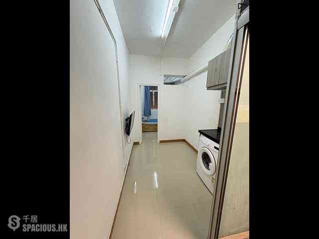 Mong Kok - 126A, Tung Choi Street 04