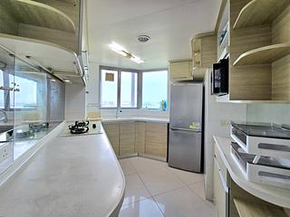 Tung Chung - Caribbean Coast Phase 4 Crystal Cove 09