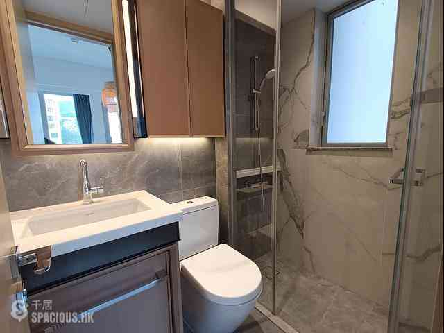 Sai Ying Pun - No.8 Hing Hon Road (Resiglow-Bonham) 04