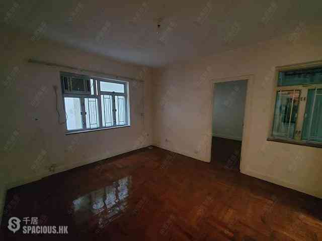 Mid Levels Central - Kam Fai Mansion 01