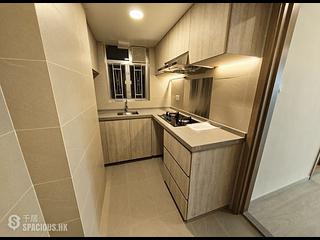 Wan Chai - Wing Cheung Mansion 05