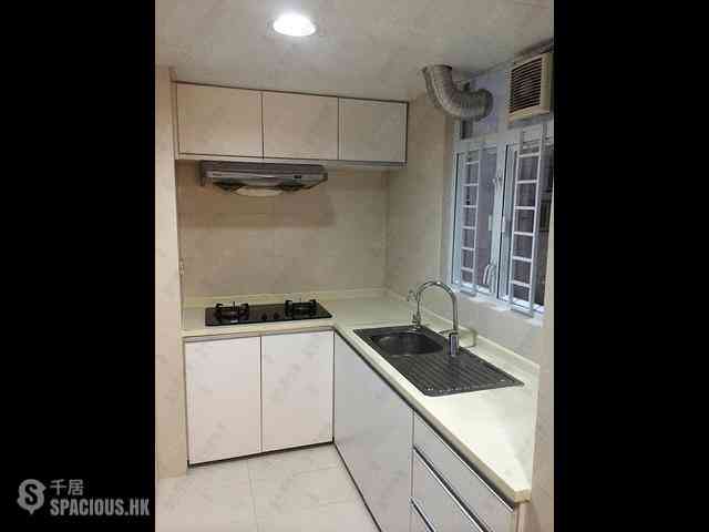 Wan Chai - Phoenix Court Block 1 24