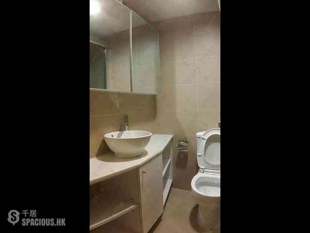 Wan Chai - Phoenix Court Block 1 33