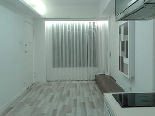 Mid Levels Central - Good View Court 04