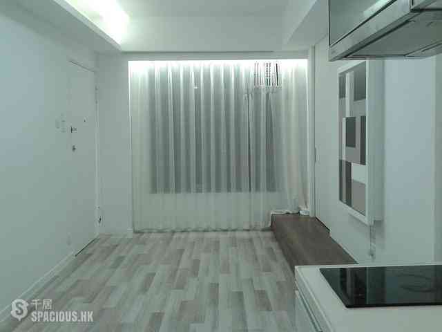Mid Levels Central - Good View Court 04