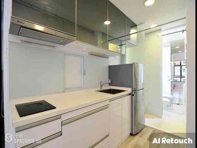 Mid Levels Central - Good View Court 08