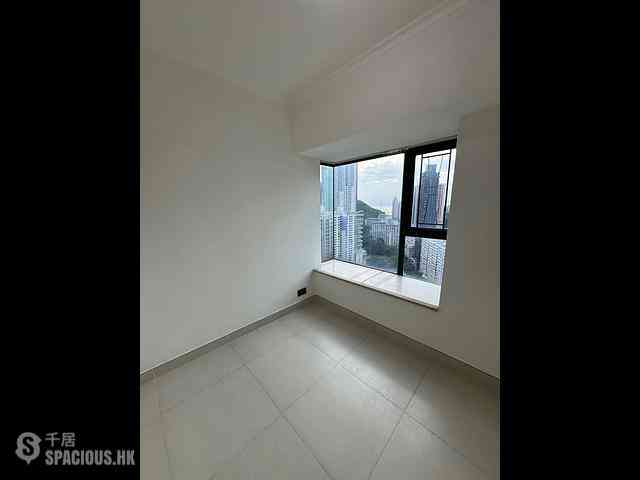 Kennedy Town - University Heights Block 2 05
