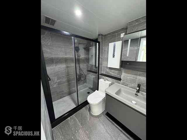 Kennedy Town - University Heights Block 2 07