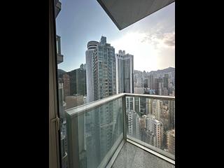 Wan Chai - The Avenue Phase 2 Block 3 02