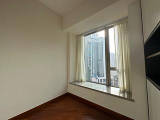 Wan Chai - The Avenue Phase 2 Block 3 03