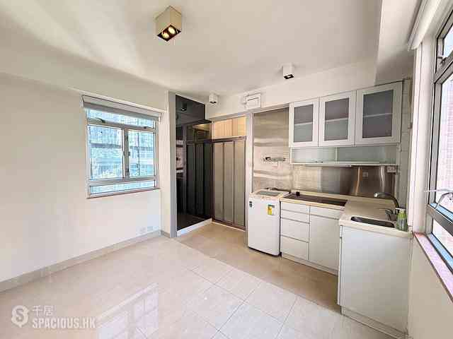 Tai Hang - The Jolly House 01