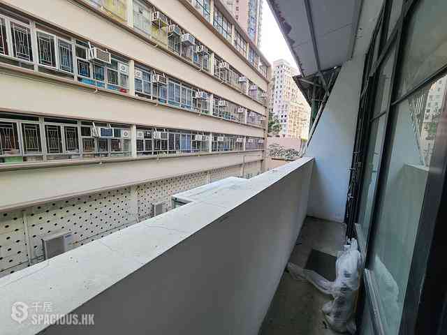 Central - 41-43, Gough Street 05