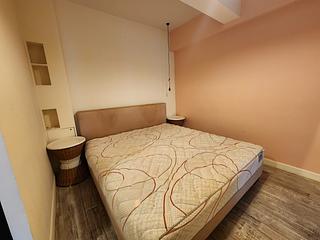 Central - 41-43, Gough Street 12