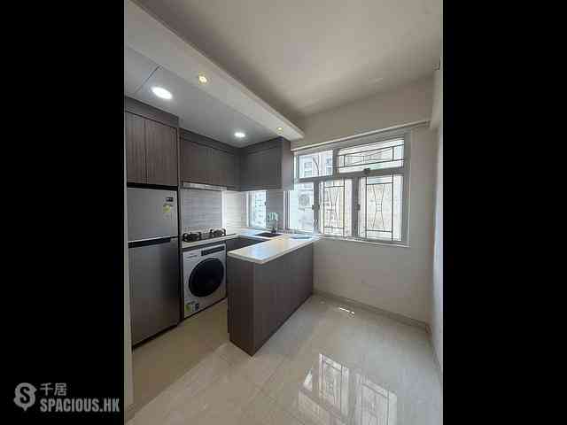 Wan Chai - Lucky House 01