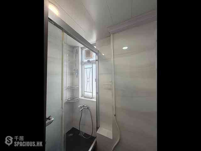 Wan Chai - Lucky House 06