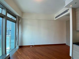 Wan Chai - The Avenue Phase 2 Block 2 09
