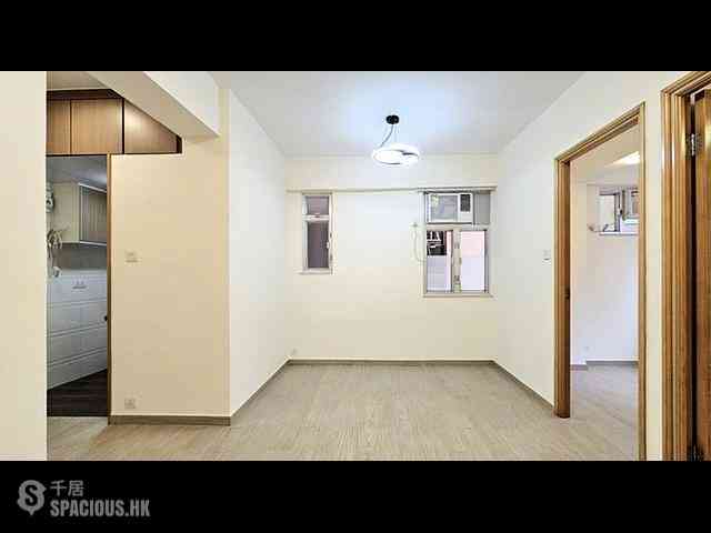 Wan Chai - Wing Tak Building 08