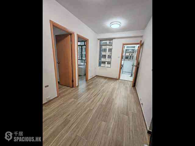 Sai Ying Pun - New Start Building 01