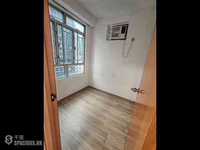 Sai Ying Pun - New Start Building 03