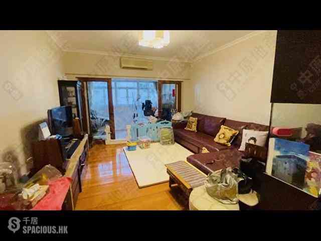 Mid Levels West - Mirror Marina 02